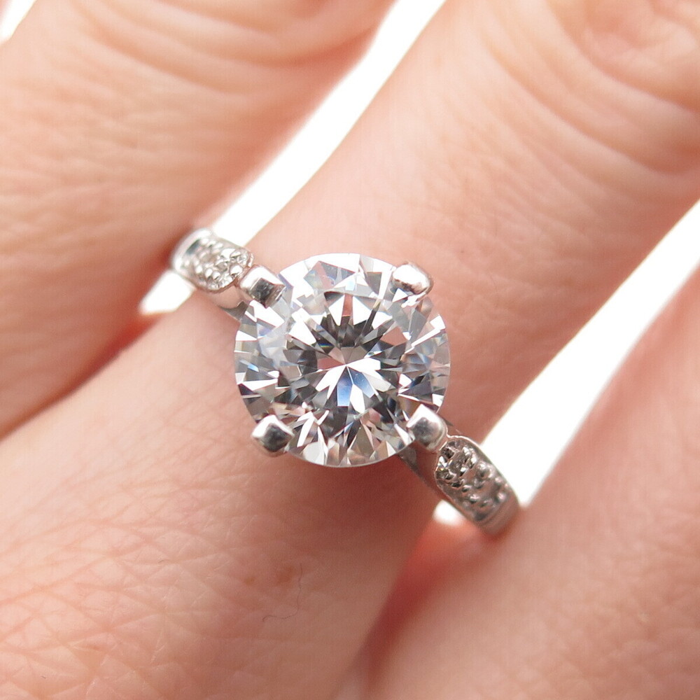 925 Sterling Silver Round-Cut C Z Engagement Ring Size 10